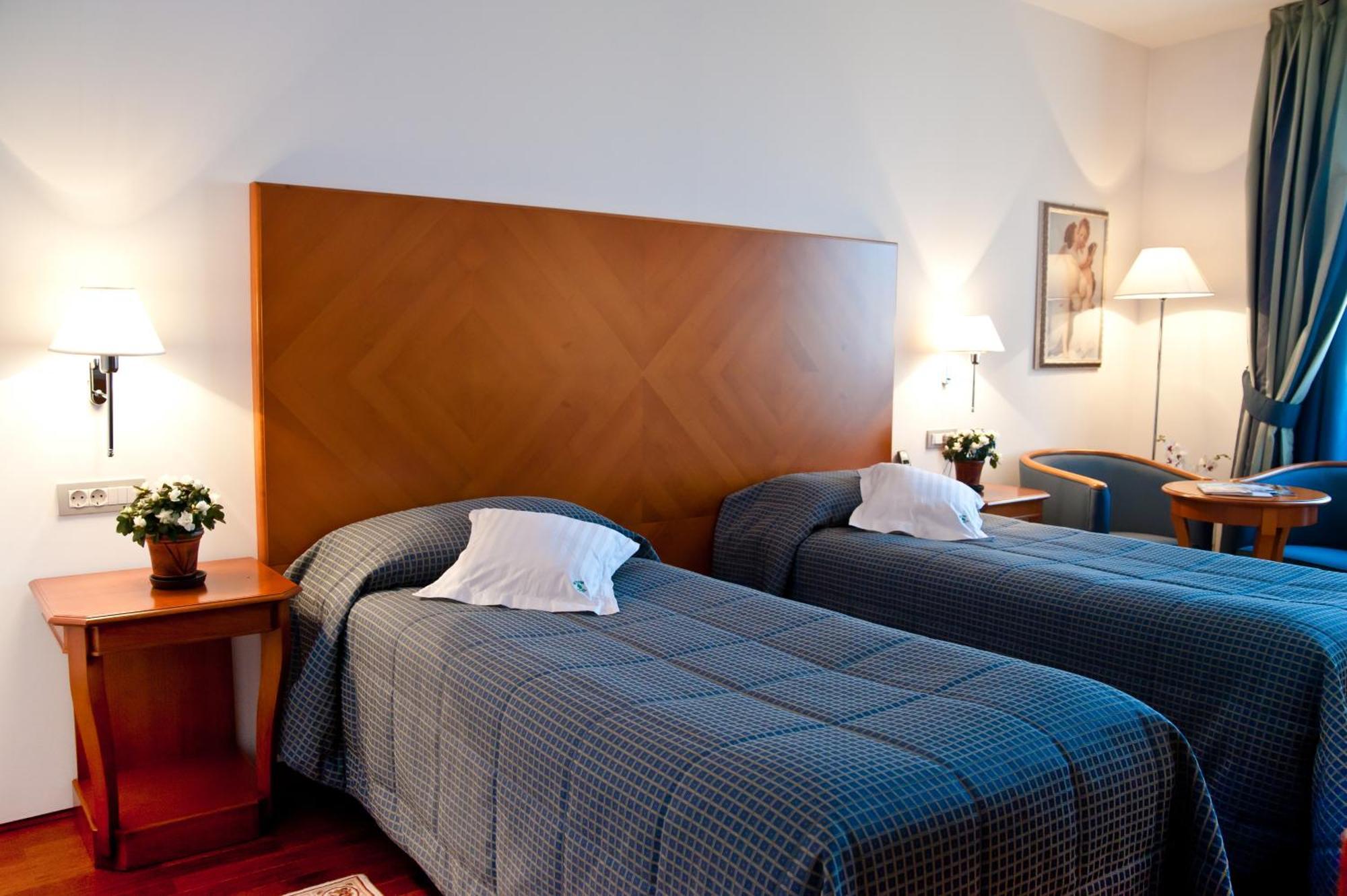 Hotel Beyfin คลูจ-นาโปกา ภายนอก รูปภาพ
