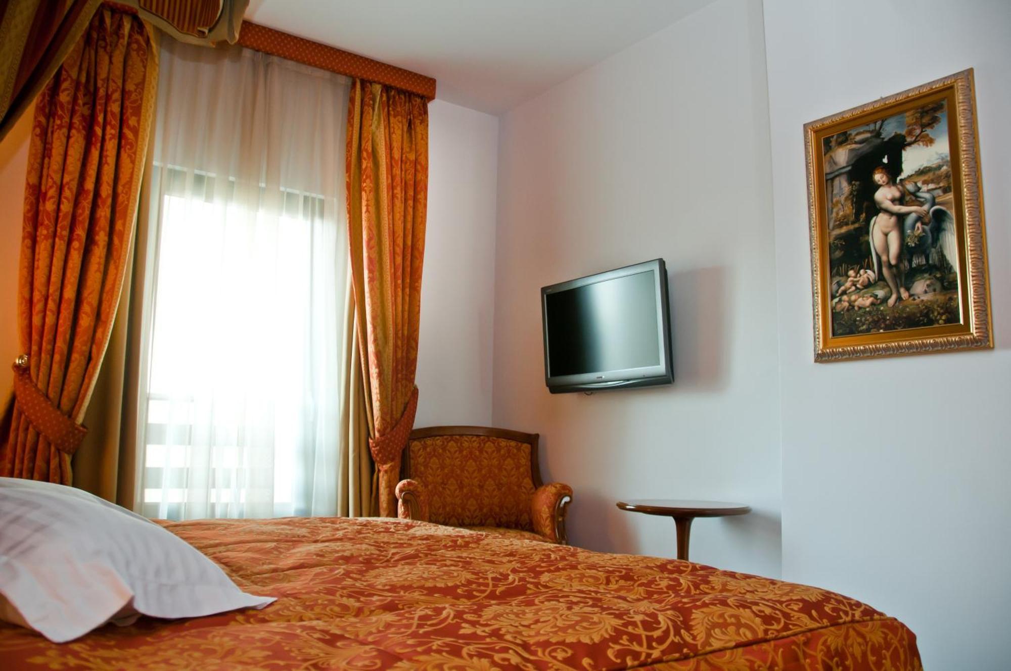 Hotel Beyfin คลูจ-นาโปกา ภายนอก รูปภาพ