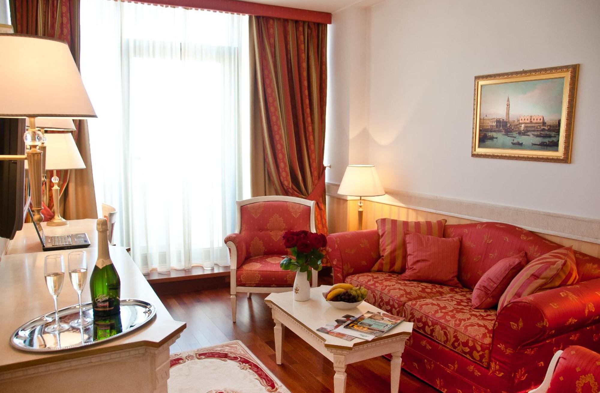 Hotel Beyfin คลูจ-นาโปกา ภายนอก รูปภาพ