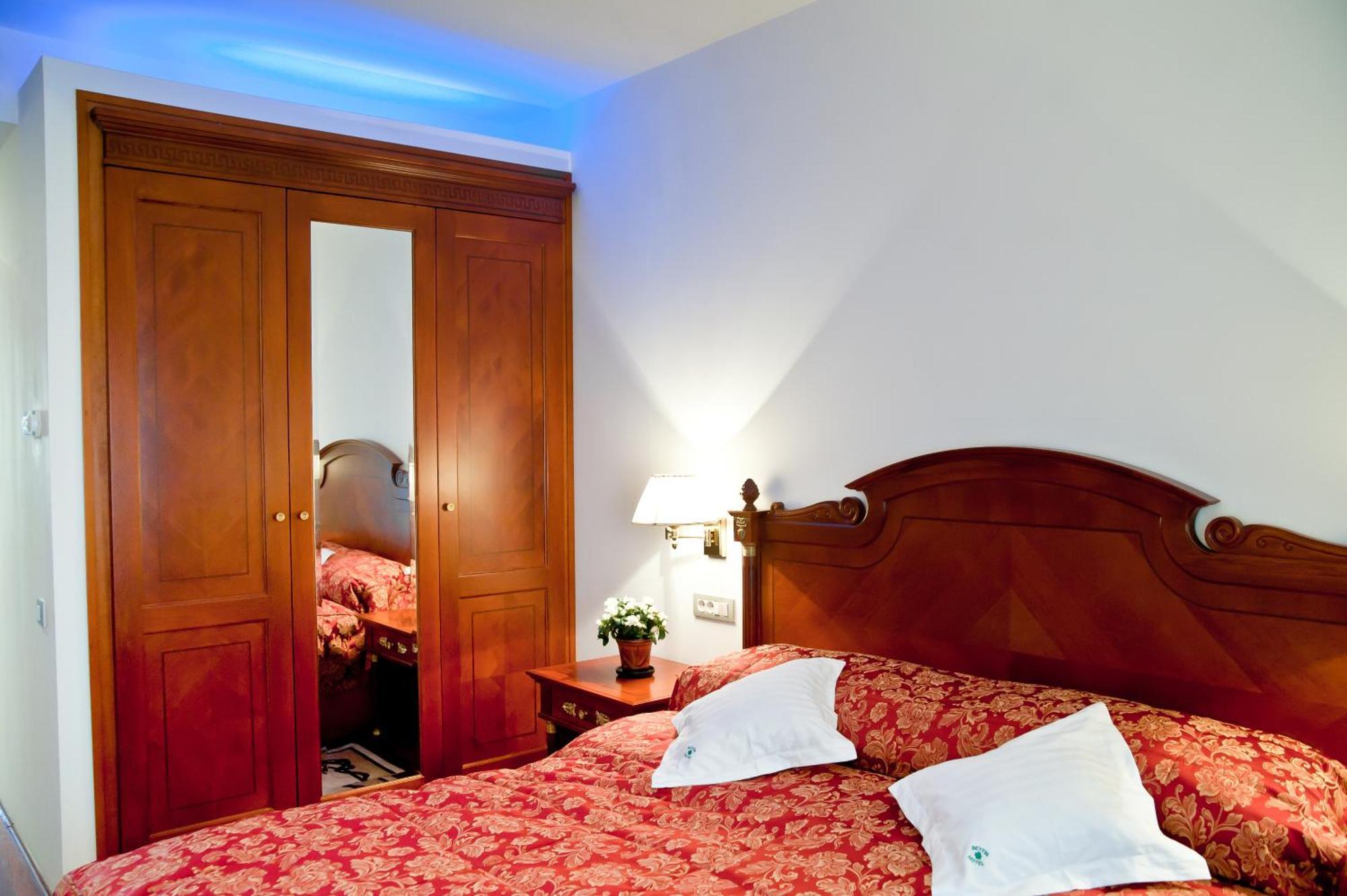 Hotel Beyfin คลูจ-นาโปกา ภายนอก รูปภาพ