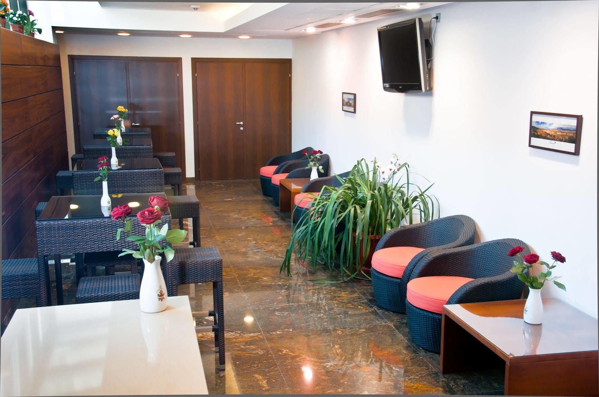 Hotel Beyfin คลูจ-นาโปกา ภายนอก รูปภาพ