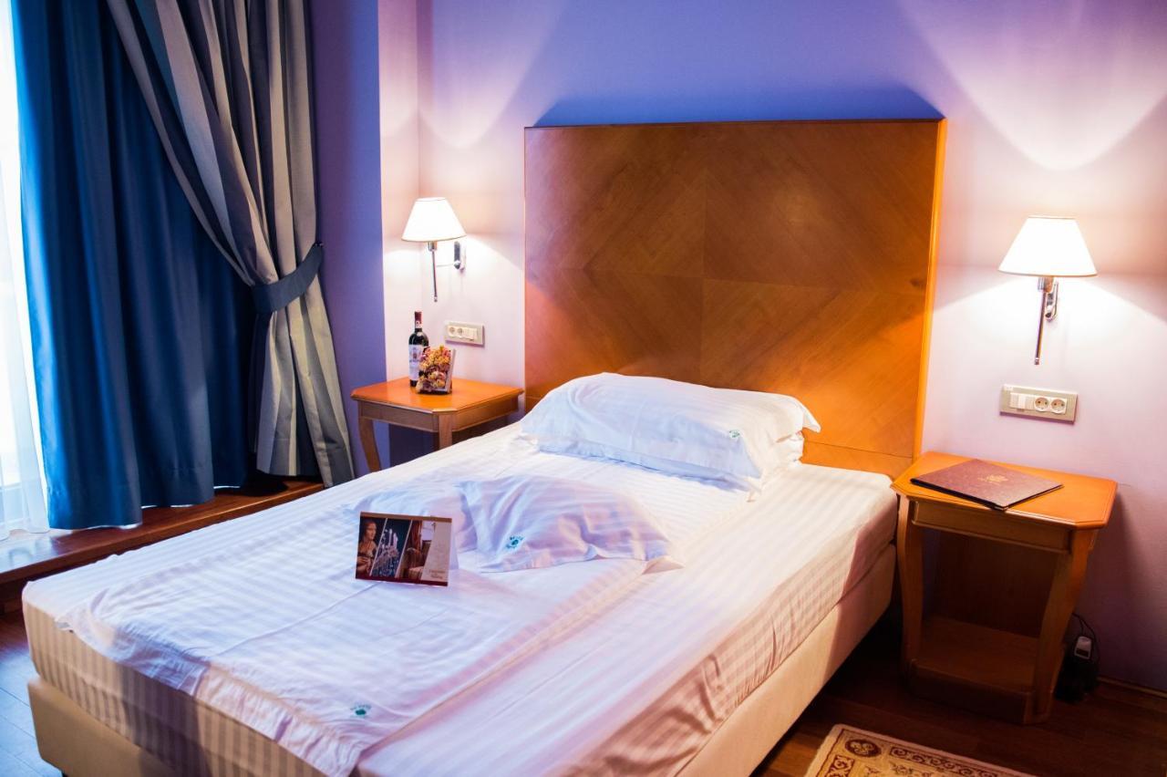 Hotel Beyfin คลูจ-นาโปกา ภายนอก รูปภาพ
